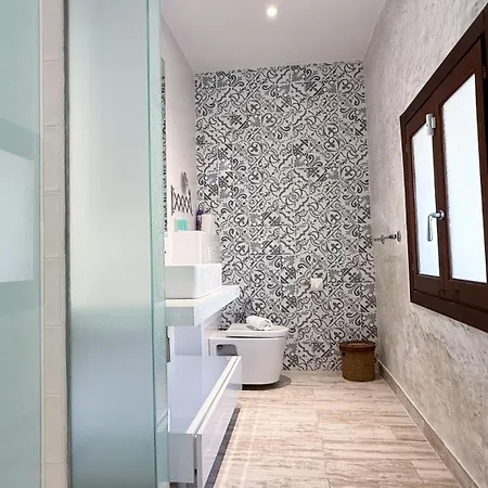 Calyssa Luxury Near Center Villa