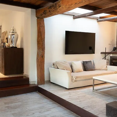 Calyssa Luxury Near Center וילה